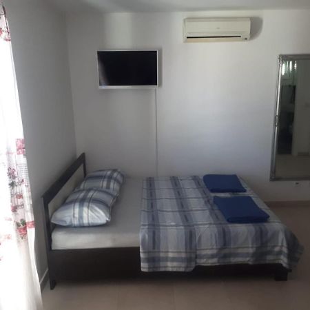 Studio Apartman Labrador Водице Екстериор снимка