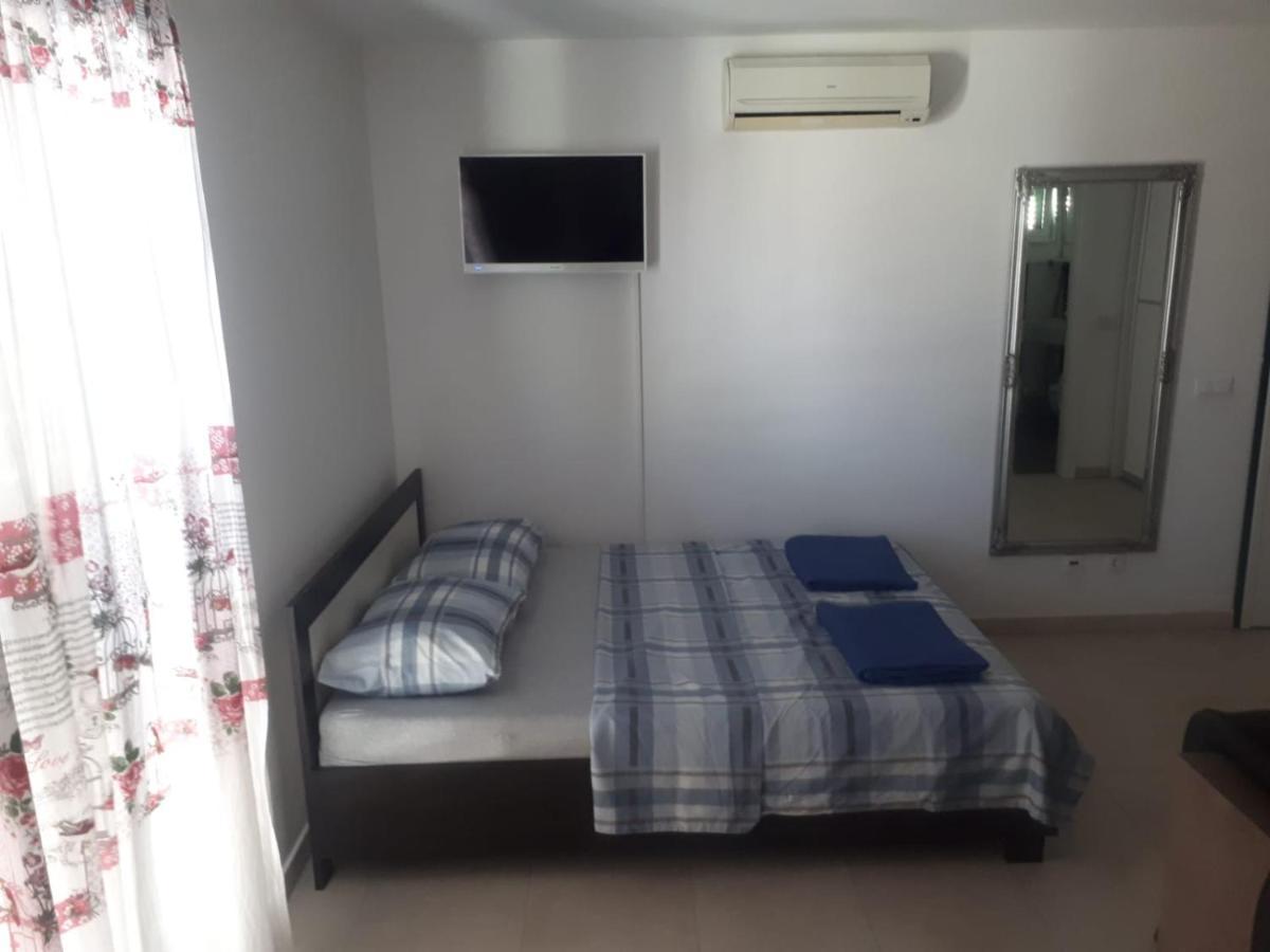 Studio Apartman Labrador Водице Екстериор снимка